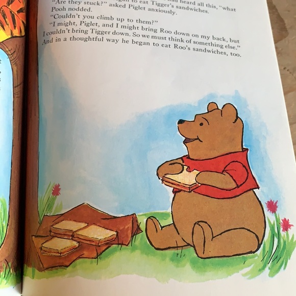 Little Golden Book Walt Disney Presents Winnie-the-Pooh and Tigger 8th Edition - Picture 8 of 14